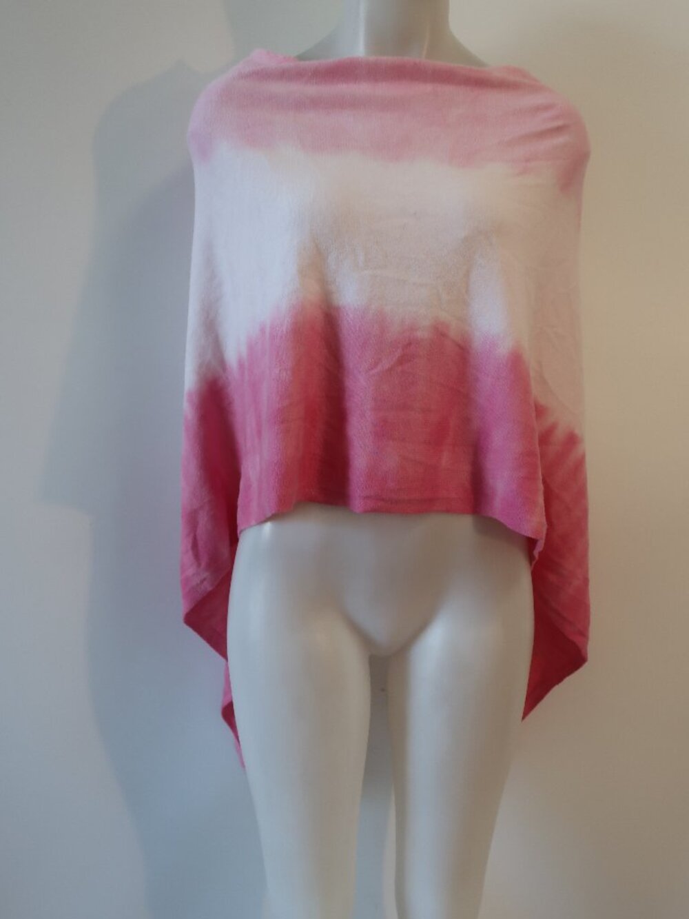 NWT Womens Alashan Dip Dye Topper Pink With Striations Poncho Sweater O/S *